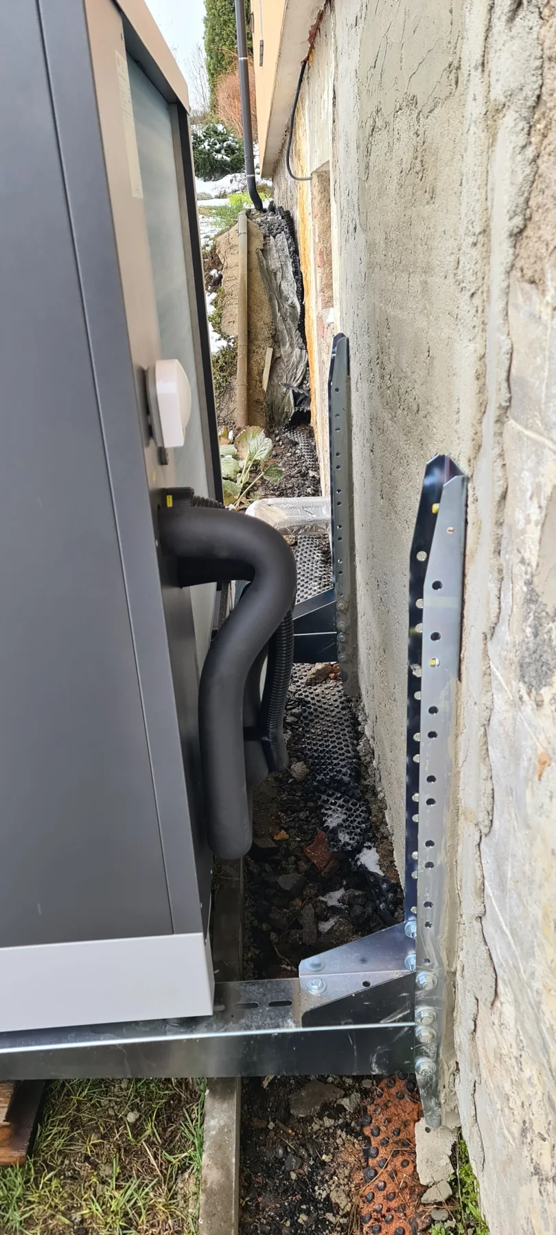 Apartmány Maxov. Boční pohled na připojení jednotky.